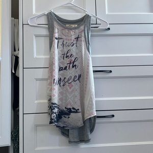 It looks clear in the front but there is a “shirt layer” underneath.